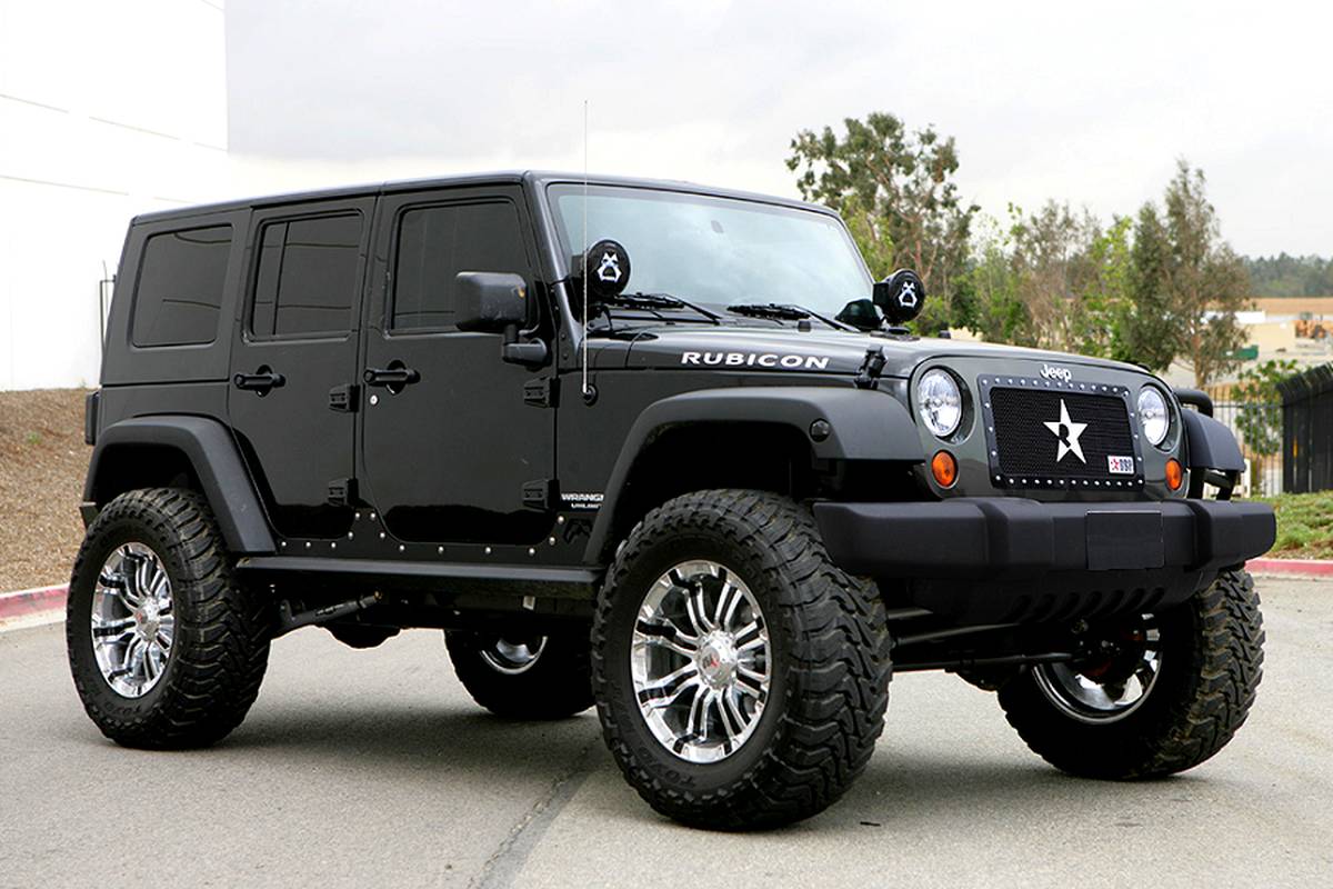 Jeep Wrangler Rubicon for Rent | Bali Car Rental